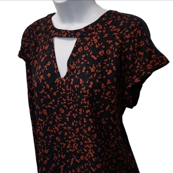 Fortune + Ivy Floral Cut Out Top - Picture 2 of 5